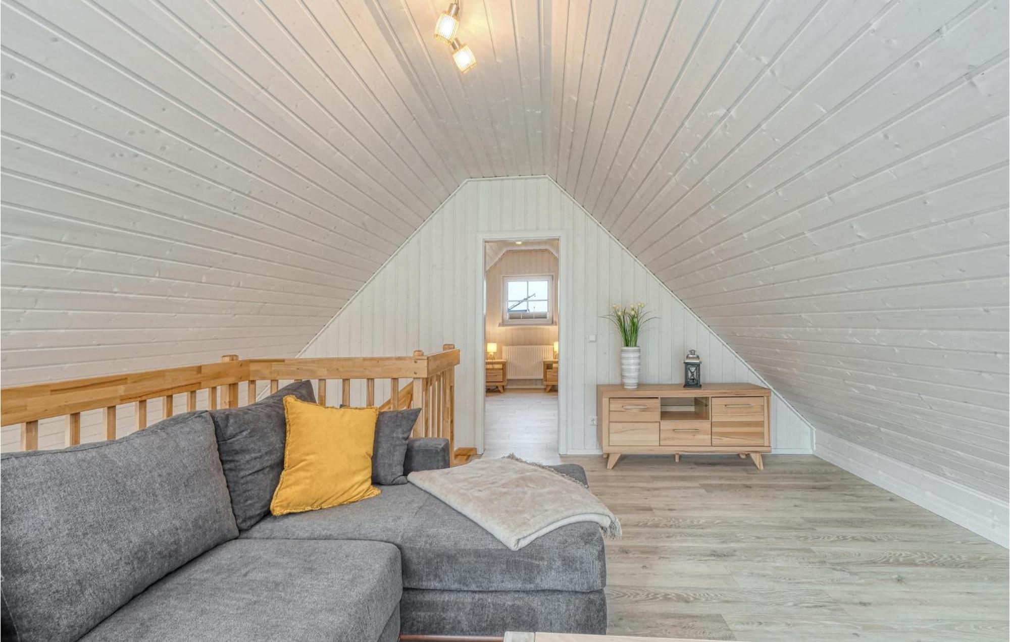 Gorgeous Home In Zerpenschleuse With Sauna Bagian luar foto