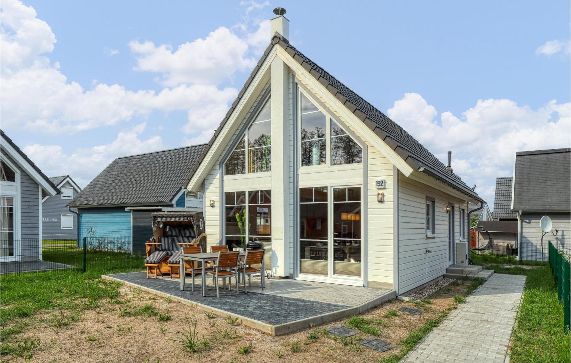 Gorgeous Home In Zerpenschleuse With Sauna Bagian luar foto